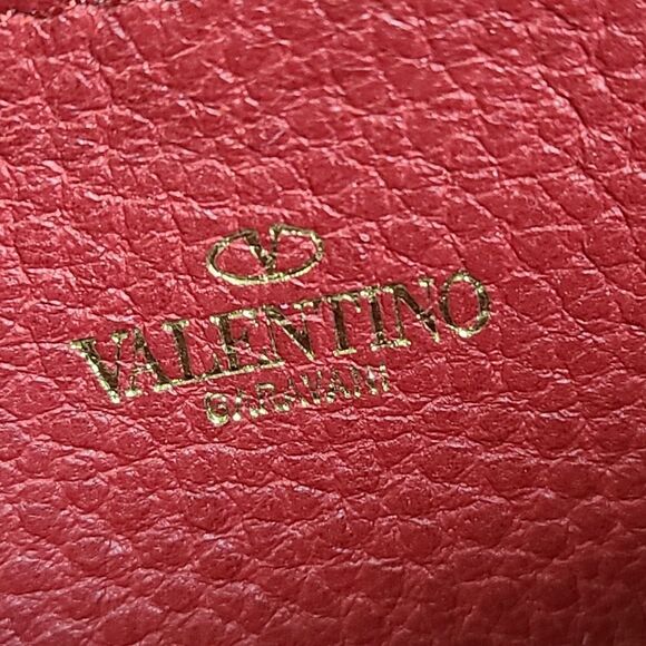 💯 Authentic Valentino Garavani Wallet 🍀 - Picture 11 of 16